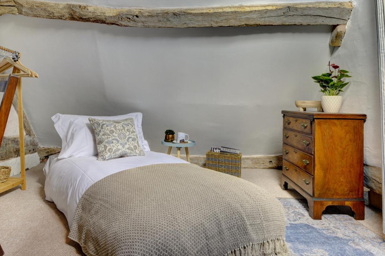 Loft Cottage By Spa Town Property - 2 Bed Tudor Retreat Near To Stratford-Upon-Avon, Warwick & Solihull 외부 사진